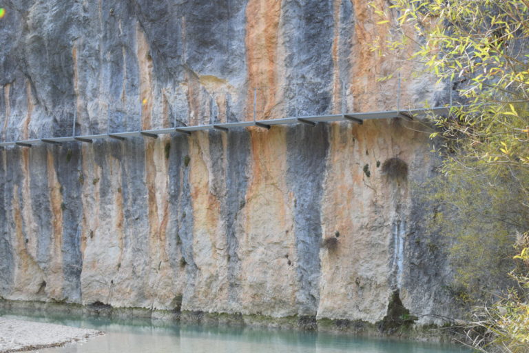 En Aragón tenemos 3 de las 7 pasarelas más impresionantes de España
