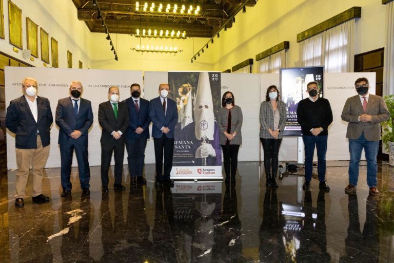 La Cofradía del descendimiento de la Cruz  protagoniza el cartel de la Semana Santa en Zaragoza