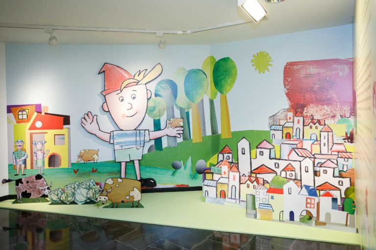 “Garbancito” una exposición de Caleidoscopio Teatro, con ilustraciones de Sergio Abraín, en La Casa de los Morlanes