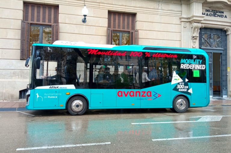 Huesca se suma a la movilidad sostenible con un bus urbano 100% eléctrico