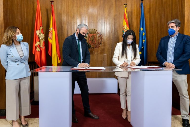 Zaragoza firma un acuerdo de colaboración con la empresa Ehang, líder mundial en tecnología de vehículos aéreos autónomos