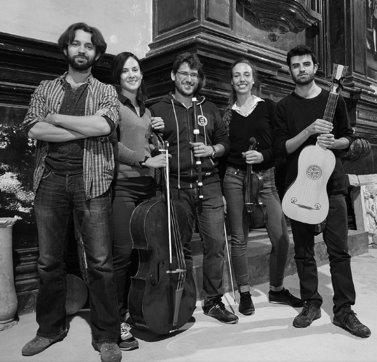 El grupo La Guirlande interpreta un concierto goyesco en la iglesia de Santa Isabel de Zaragoza