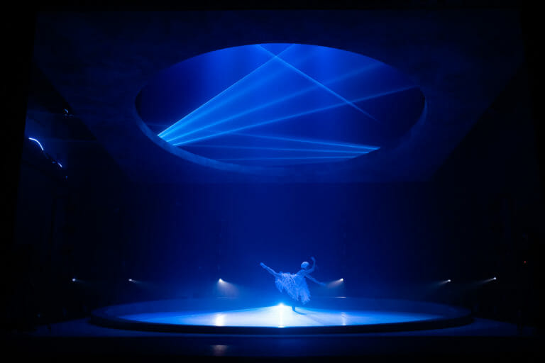 LaMov vuelve al Teatro Principal con El Lago en un momento muy dulce