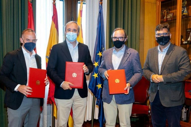 Zaragoza Turismo y el Real Zaragoza promoverán juntos la imagen de la ciudad