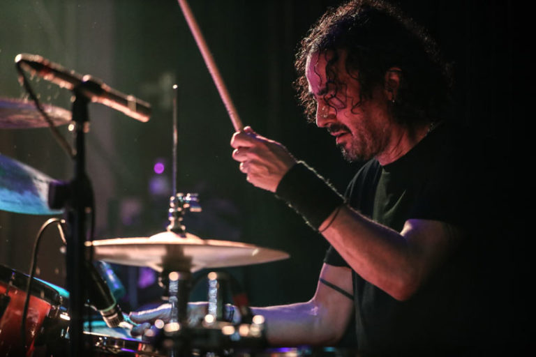 Pedro Andreu, batería de los Héroes del Silencio, estará en directo en GoAragon el próximo 23 septiembre