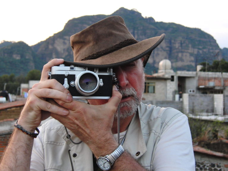 Javier Espada: “Buñuel era surrealista antes de conocer a los surrealistas”