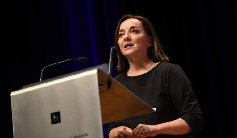 Pepa Bueno inaugura la exitosa primera jornada del Congreso de Periodismo de Huesca