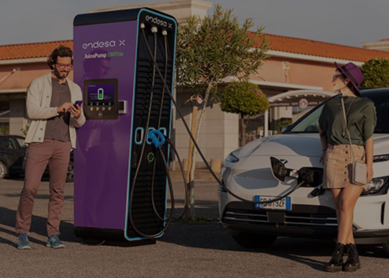 Zaragoza contará en los próximos meses con 149 nuevos puntos de recarga eléctrica