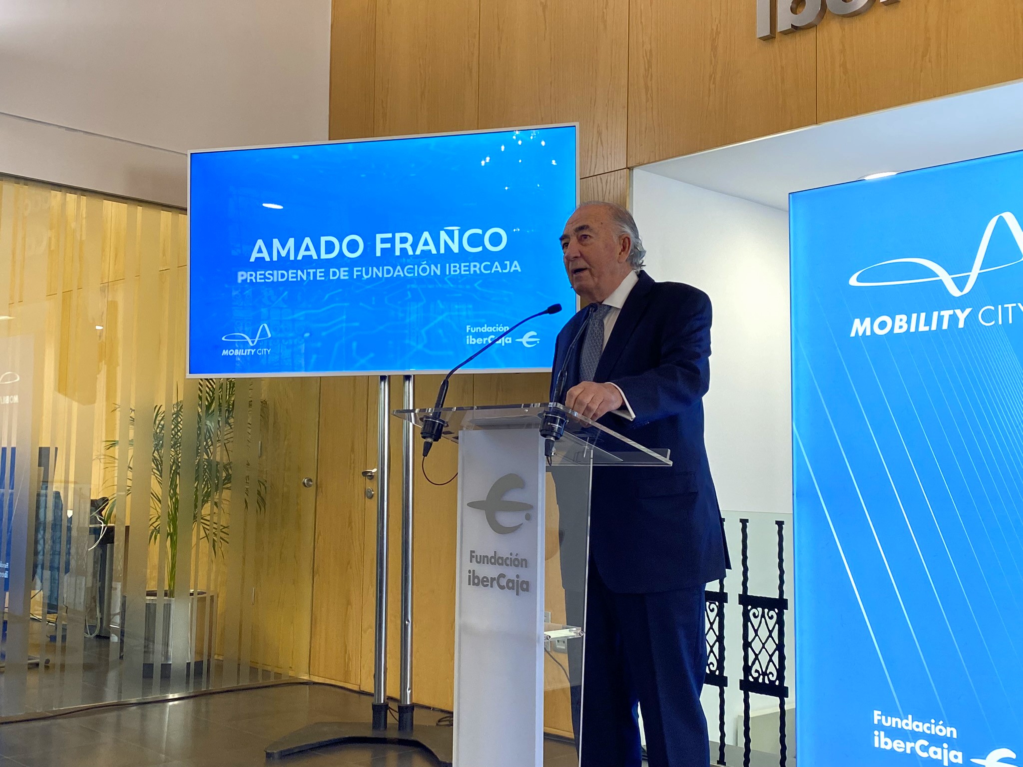 Amado Franco, Presidente de Fundación Ibercaja, en la rueda de prensa de presentación de Mobility City