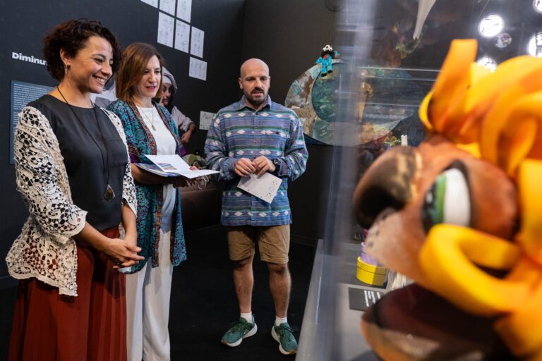 Títeres sin cabeza celebra 15 años de historias en Zaragoza
