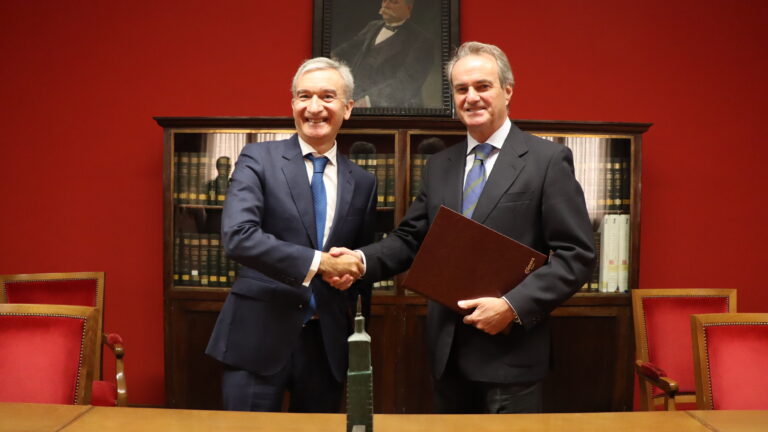 Ibercaja patrocina el Salón de Actos de la Cámara de Zaragoza