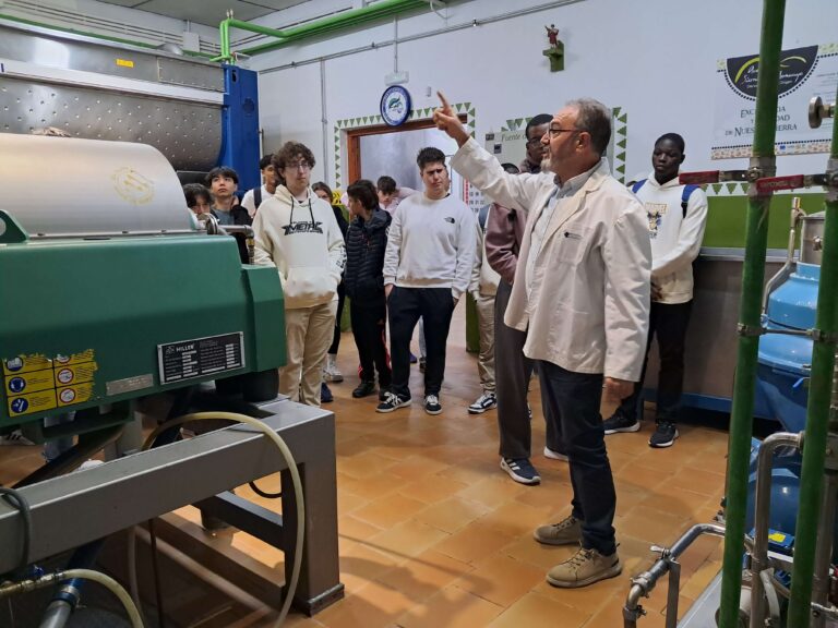 Estudiantes de hostelería descubren productos de calidad en Zaragoza