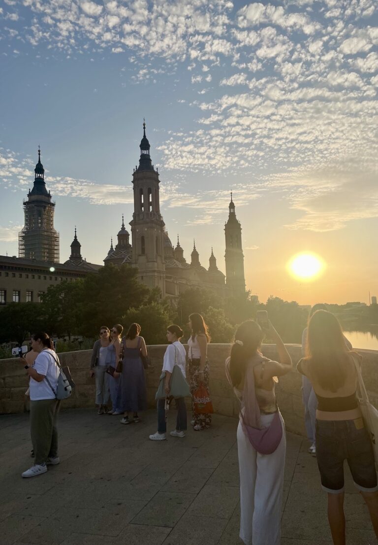 Zaragoza acelera su crecimiento demográfico y supera los 700.000 habitantes: un impulso que le reportaría dos concejales más