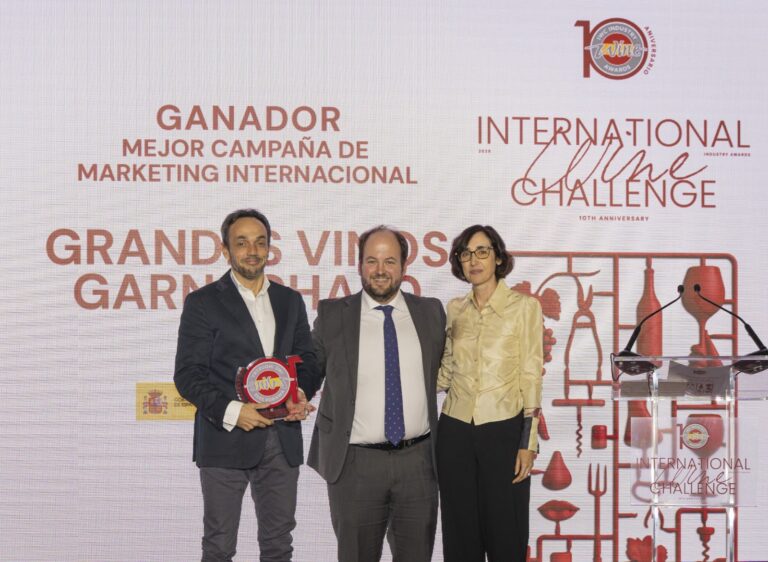 Grandes Vinos gana premio internacional por campaña Garnacha 10
