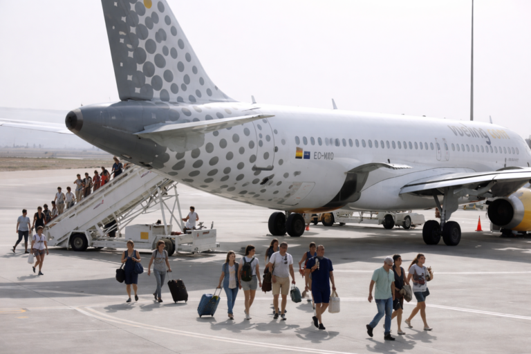 El Aeropuerto de Zaragoza cierra 2025 con récord de 707.493 pasajeros