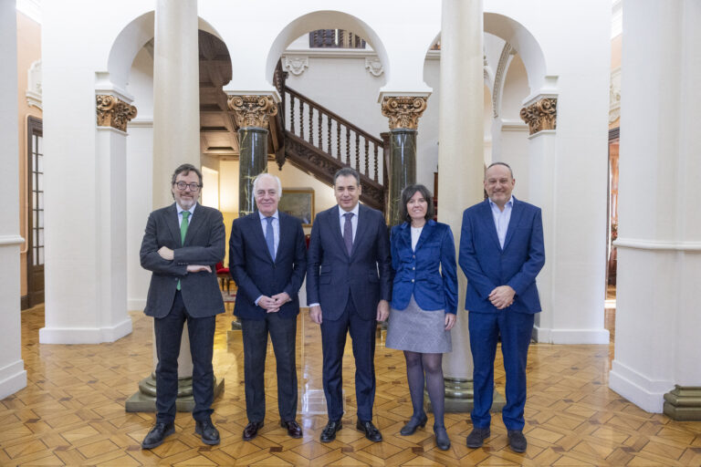 Fundación Ibercaja y CAAR refuerzan educación técnica en Aragón