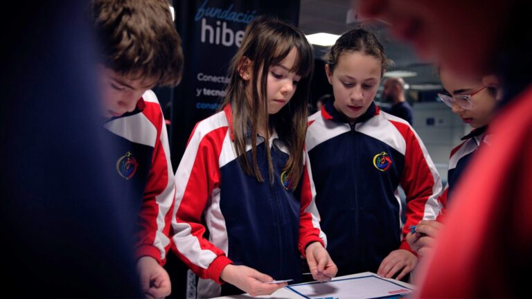Zaragoza impulsa vocaciones STEAM en niños por el Día de la Mujer