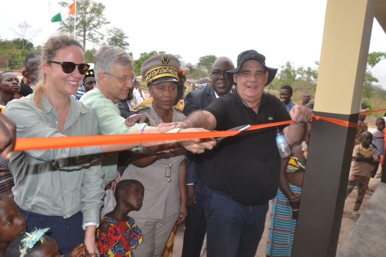 La Fundación Lacasa KKO inaugura aula educativa en Costa de Marfil