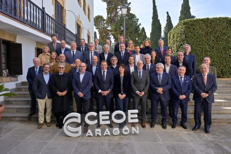 Ana López nueva directora general de CEOE Aragón