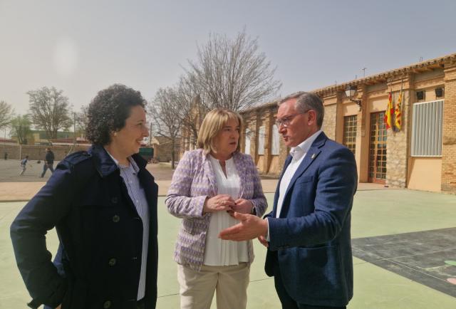 Aragón invierte 1 millón de euros en 33 centros educativos rurales Aragón invierte 1 millón de euros en 33 centros educativos rurales - Imagen relacionada con "El Gobierno de Aragón destina un millón de euros a modernizar 33 centros educativos rurales en Teruel, mejorando infraestructuras y impulsando la educación."