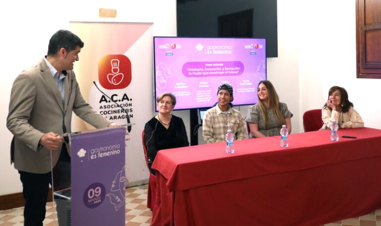 Galeria de fotos “Gastronomia en femenino”