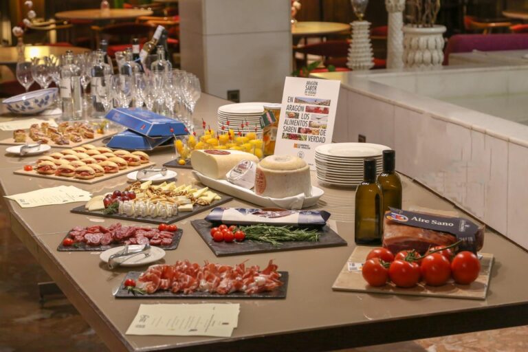Desayunos en hoteles de Zaragoza resaltan alimentos aragoneses con la campaña “Aragón, sabor de verdad”