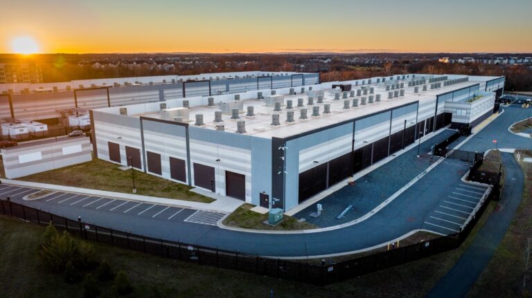 AWS generará más de 13.000 empleos en Aragón con una inversión de 33.700 millones hasta 2035