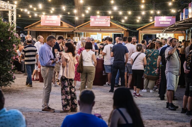 Zaragoza, capital mundial de la Garnacha: una fiesta de vino, sostenibilidad y cultura a orillas del Ebro