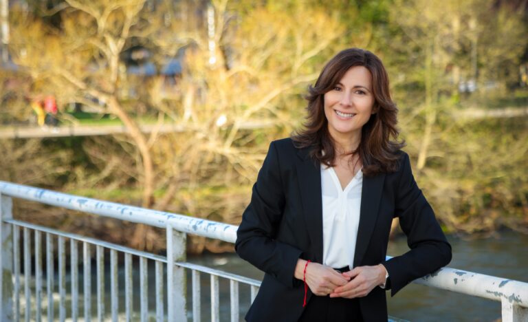 Mayte Uceda: “El amor y el deber han condicionado siempre nuestras vidas, especialmente en contextos difíciles”