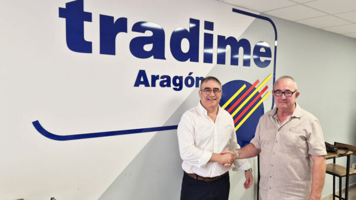 Javier Aznar asume la presidencia de Tradime Aragón en 2026 Javier Aznar asume la presidencia de Tradime Aragón en 2026 - Imagen relacionada con "Javier Aznar asume la presidencia de Tradime Aragón, enfocándose en la defensa de los transportistas y la mejora de la competitividad del sector."