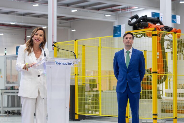 TDG Ibernavitas inicia en Zaragoza la producción de sistemas de almacenamiento energético para Europa con una inversión de más de 120 millones