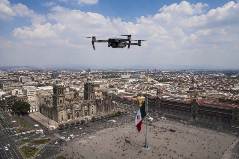 Roban 348 drones, cámaras y accesorios de la china DJI en un aeropuerto de México