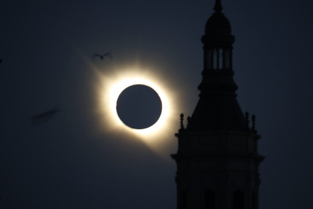 eclipse zaragoza