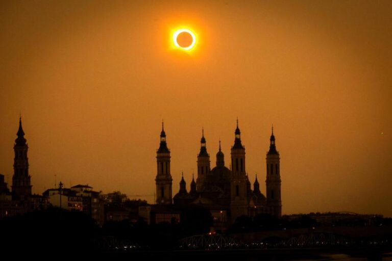 El eclipse deja 13,6 millones de euros en Zaragoza y proyecta la ciudad al mundo