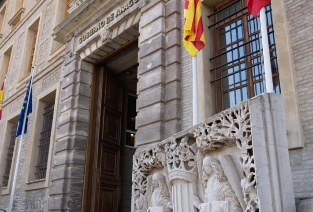 El Gobierno de Aragón destina 3 millones de euros en ayudas para pymes afectadas por incendios de 2026 El Gobierno de Aragón destina 3 millones de euros en ayudas para pymes afectadas por incendios de 2026 - Imagen relacionada con "El Gobierno de Aragón ofrece 3 millones de euros en ayudas para pymes afectadas por los incendios de 2026, cubriendo daños y pérdidas significativas."