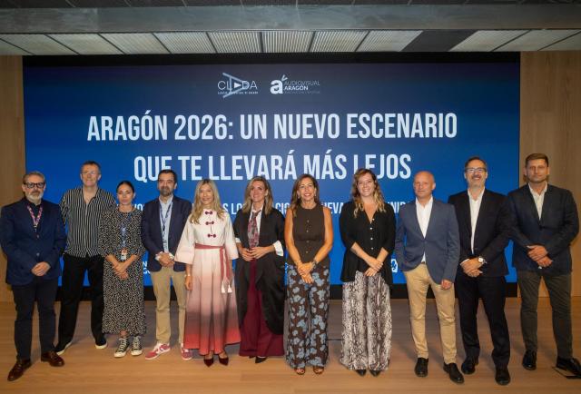Aragón presenta en San Sebastián ayudas de más de 1 millón de euros para el audiovisual Aragón presenta en San Sebastián ayudas de más de 1 millón de euros para el audiovisual - Imagen relacionada con "Aragón impulsa el sector audiovisual con más de un millón de euros en ayudas y proyectos como Distrito 7, buscando atraer rodajes y generar empleo."