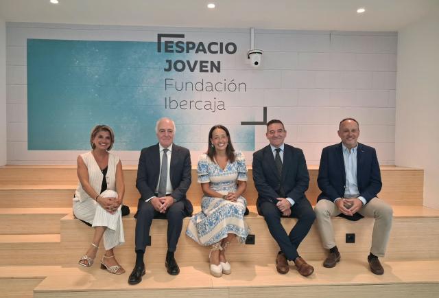 1.500 estudiantes de FP de Aragón participarán en Aragón Talent Challenge 2026/27 1.500 estudiantes de FP de Aragón participarán en Aragón Talent Challenge 2026/27 - Imagen relacionada con "Hasta 1.500 estudiantes de FP en Aragón se enfrentarán a retos empresariales en Aragón Talent Challenge, mejorando su empleabilidad y habilidades STEAM."