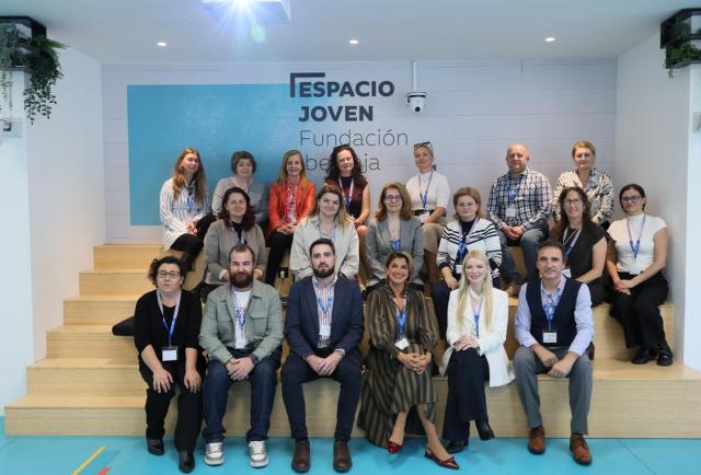 Zaragoza presenta el modelo Xcelence Aragón ante expertos europeos Zaragoza presenta el modelo Xcelence Aragón ante expertos europeos - Imagen relacionada con "Aragón presenta el modelo Xcelence para mejorar la orientación académica y profesional, promoviendo la colaboración entre educación y empresas con expertos europeos."