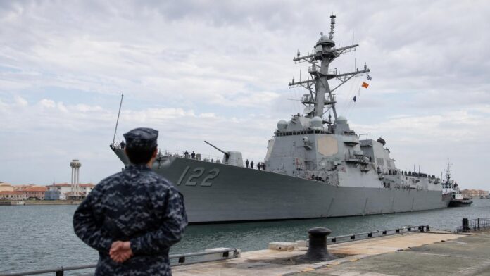 El USS John Basilone eleva a seis los destructores antimisiles en Rota Imagen editorial ilustrativa generada mediante inteligencia artificial sobre El USS John Basilone eleva a seis los destructores antimisiles en Rota